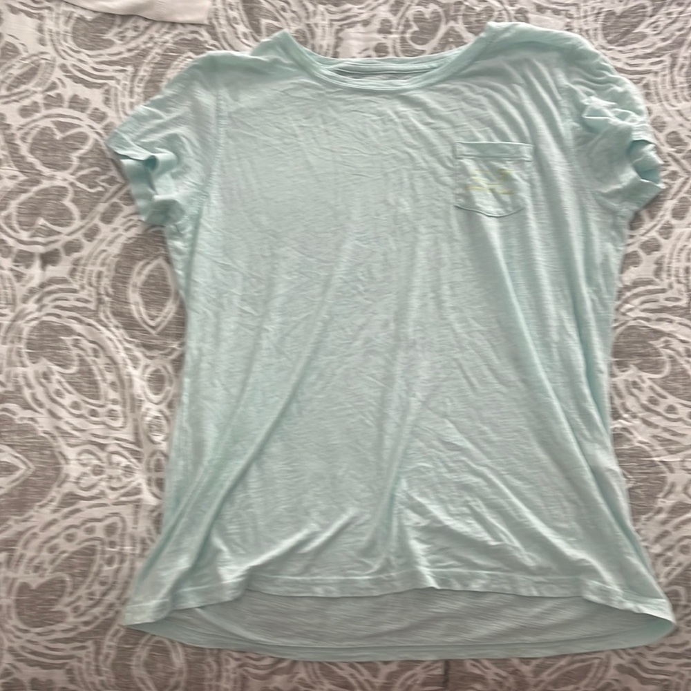 Vineyard vines shirt sleeve